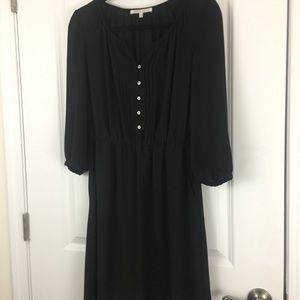 Little black dress with pockets and 3/4 sleeves